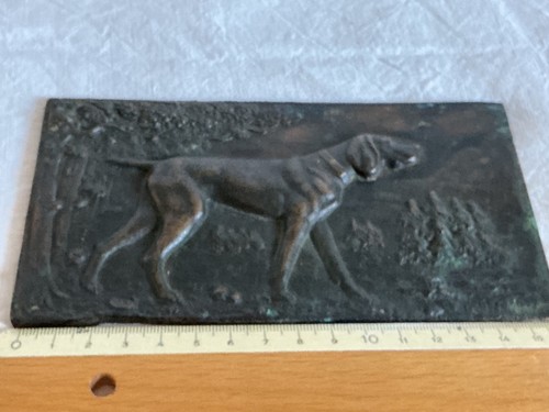 Kleines jagdhund relief - kleines, jagdhund-relief