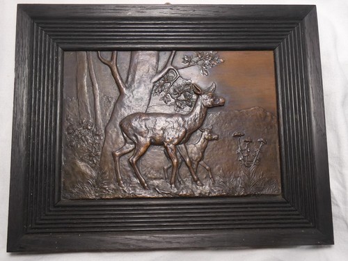 Altes relief wandbild reh mit - wandbild,