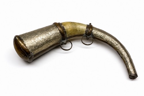 Antikes pulverhorn jagd - pulverhorn,