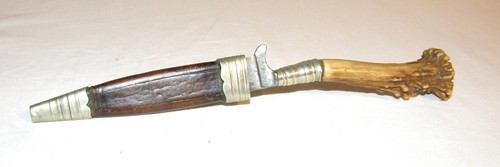 Antiker jagdnicker mit rehwild - mit,